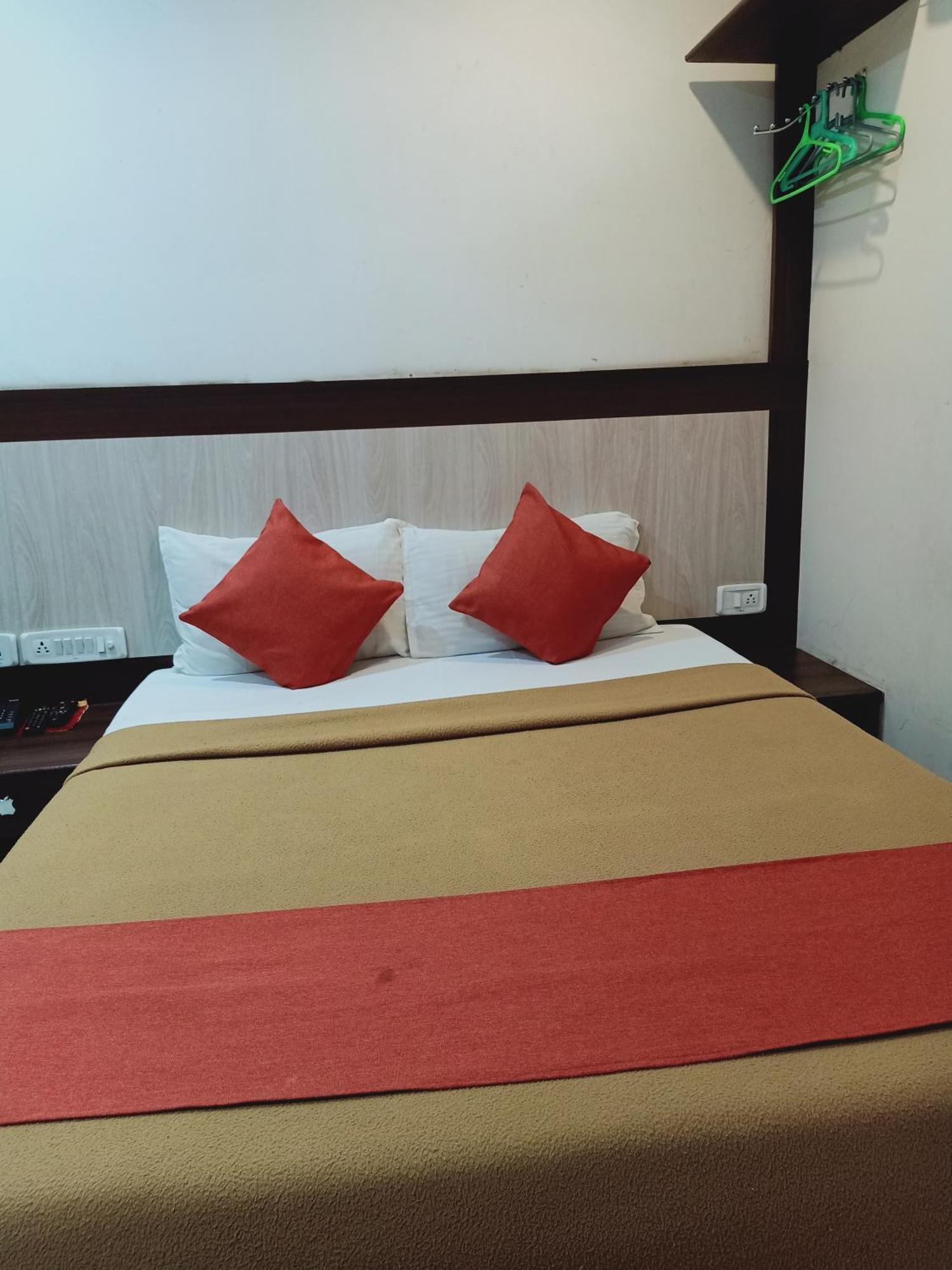 Hotel Neem Tree Hyderabad Airport Shamshabad Esterno foto