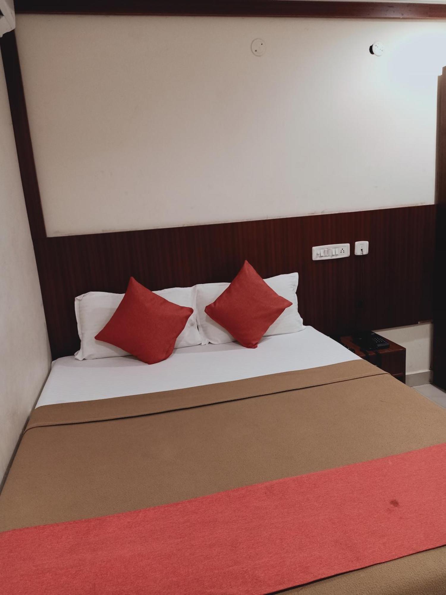 Hotel Neem Tree Hyderabad Airport Shamshabad Esterno foto