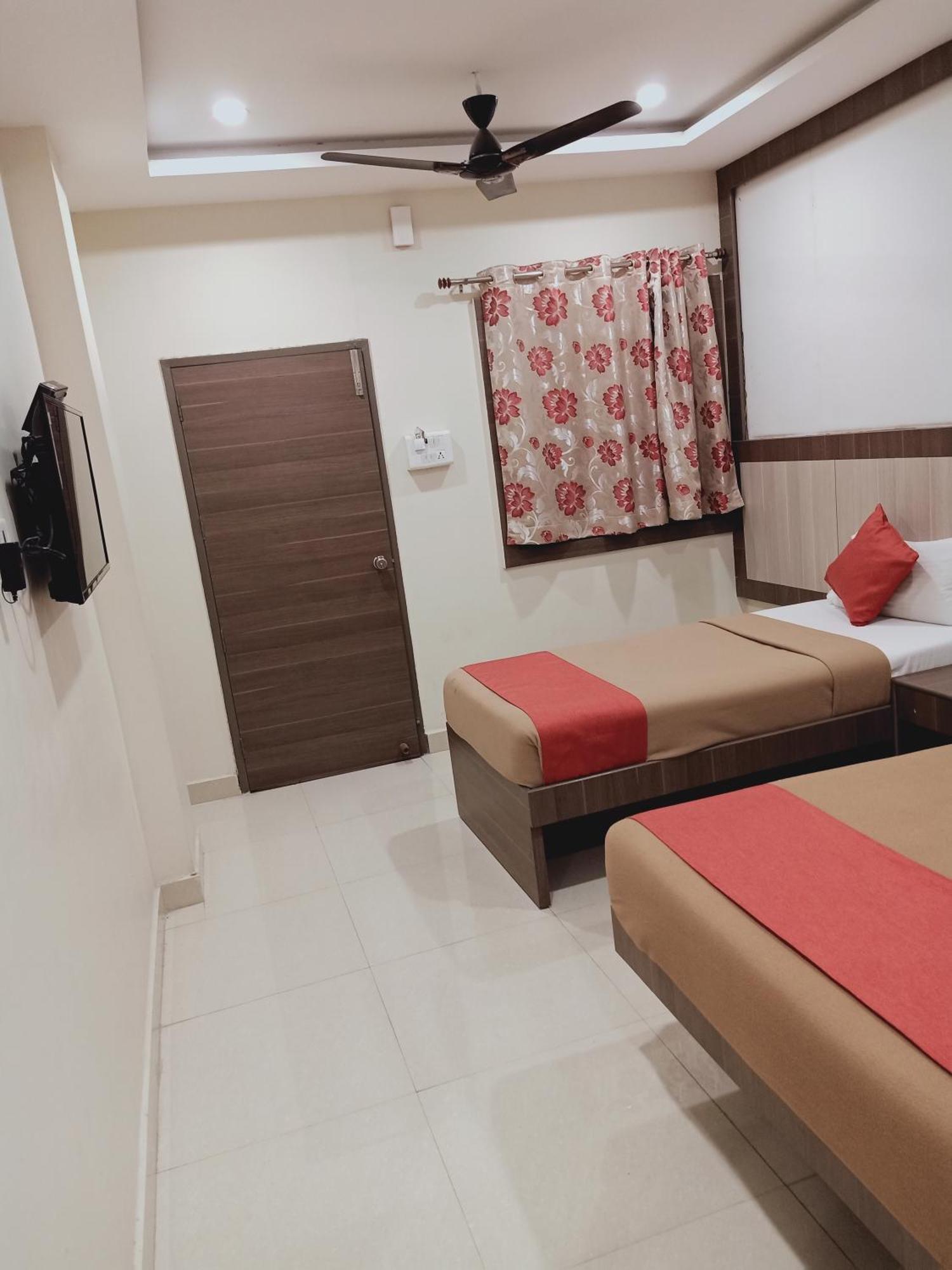 Hotel Neem Tree Hyderabad Airport Shamshabad Esterno foto