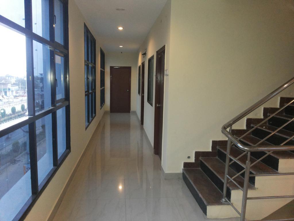 Hotel Neem Tree Hyderabad Airport Shamshabad Esterno foto